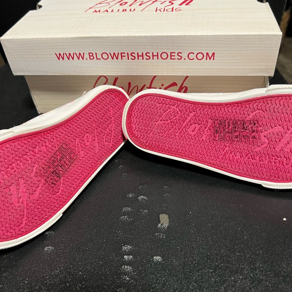 Toddler blowfish shoes
